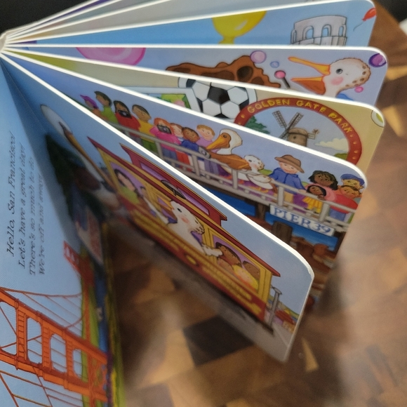 HELLO, SAN FRANCISCO board book - Picture 2 of 6